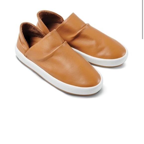 BEEK JAY SLIP-ON SNEAKER SLIDE SHOES BEIGE COLOR S 9 Brand new